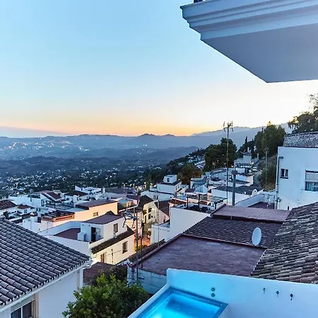 Casa Sierra - Pueblo Ferienhaus *